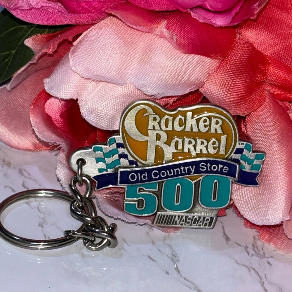 Nascar Y2K  Racing Keychain Stock Car 2001 Cracker Barrel Old Country Store